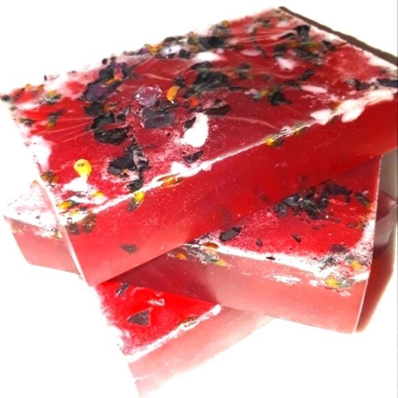 HAND crafted Strawberry and Roses organic soap bar - Picture 11 of 11
